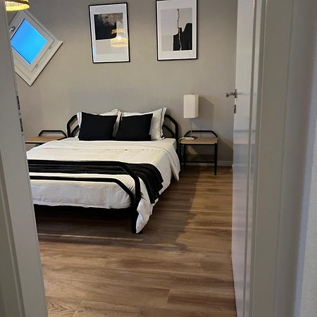 Black&White Apartment Uzwil Exterior foto