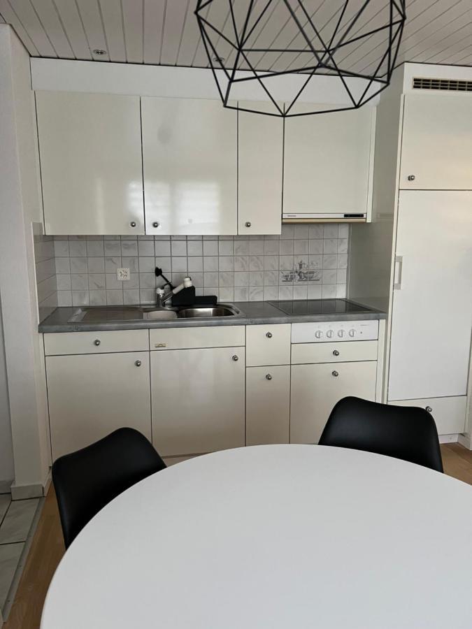 Black&White Apartment Uzwil Exterior foto